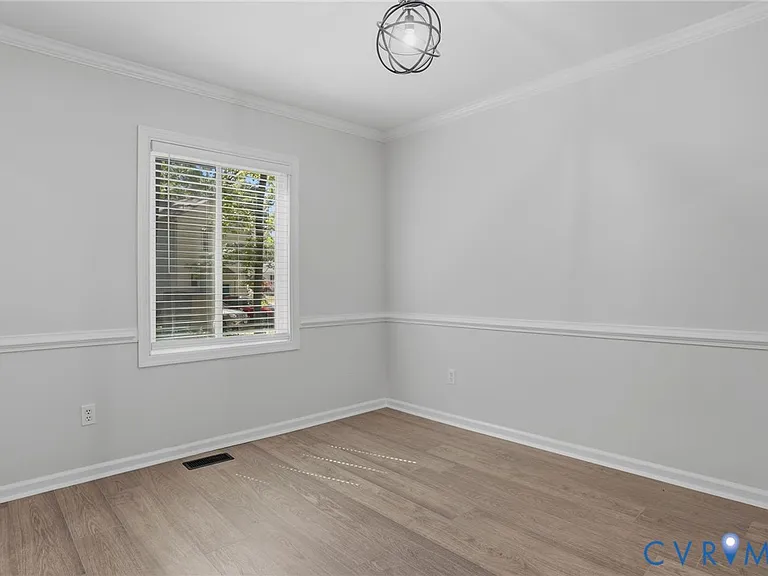 9015 Covewood Rd — Photo 13