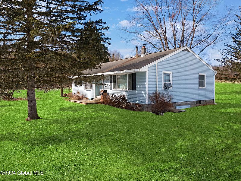 3rd image of 249 Pickett Hill Road