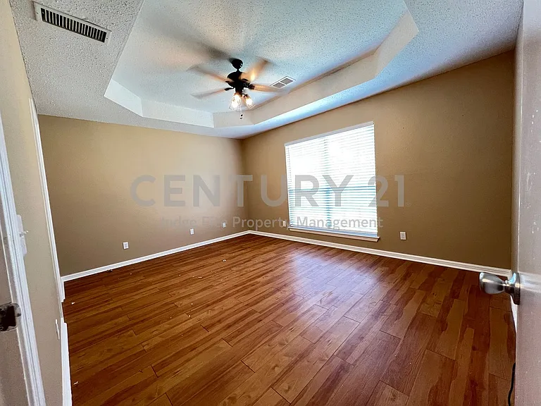 631 Stagecoach Dr — Photo 9