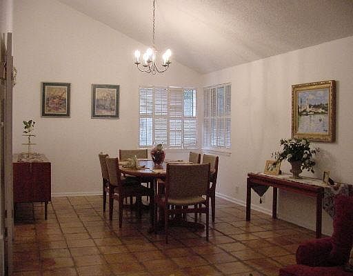 3rd image of 1015 SUGAR PINE DR