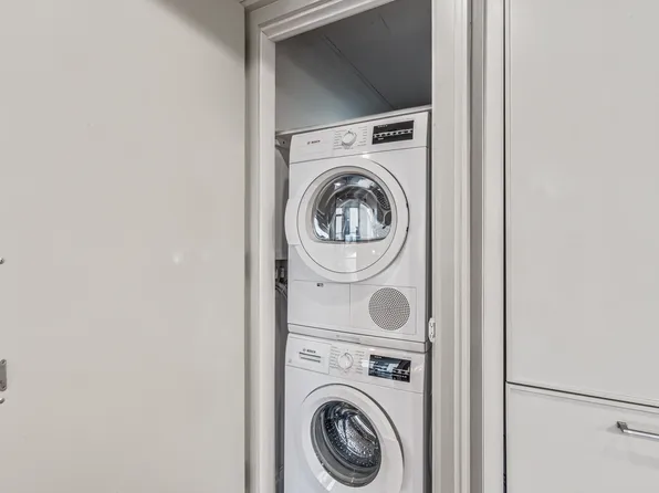 554 4th Avenue image 16 of 26