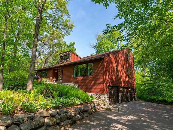 2nd image of 6214 Knollwood Dr