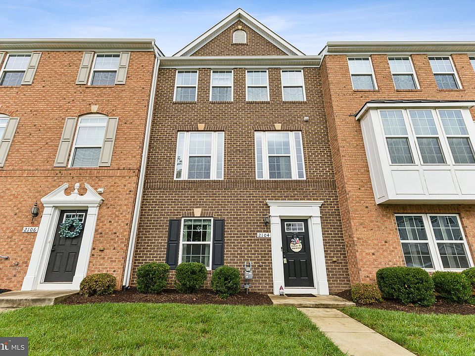 1st image of 2104 Governors Way
