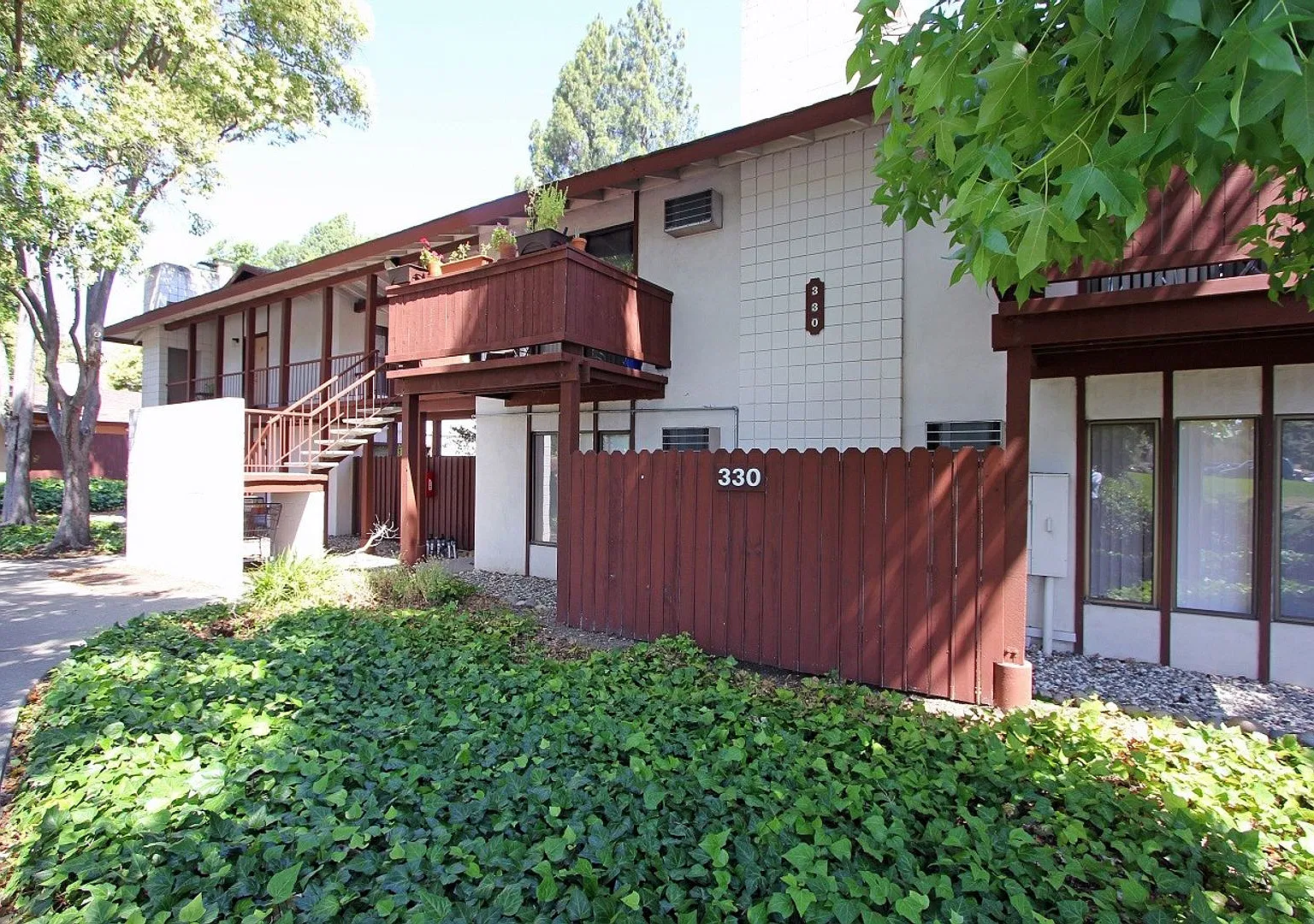 330 Golf Club Rd — Photo 1