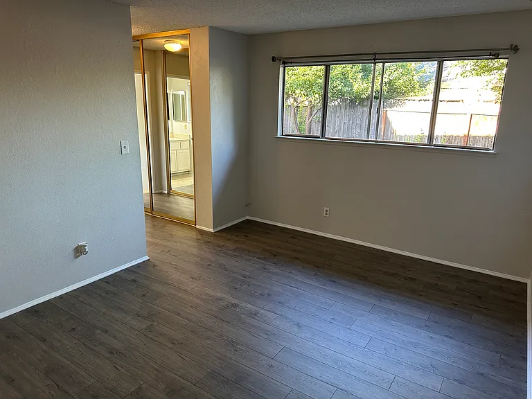 6827 Trovita Way #6827 — Photo 13