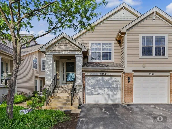 2258 Scott Ln #2258, Aurora, IL 60502