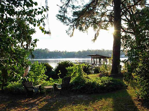 4th image of 250 Ocklawaha Cir