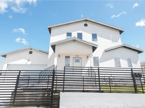 12620 S Hoover St, Los Angeles, CA 90044