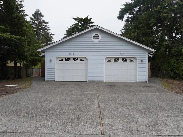 1680 22nd St, Florence, OR 97439