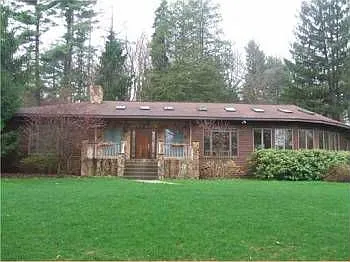 604 Centervue Rd photo 1