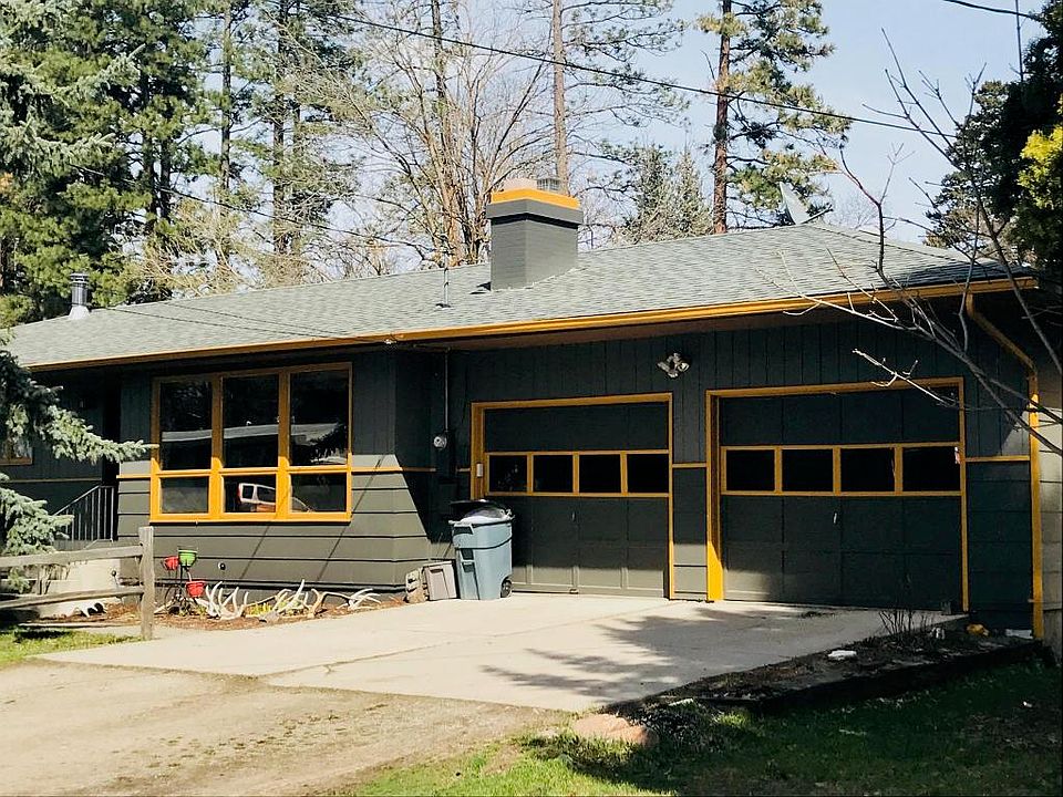 1st image of 2320 Raymond Ave