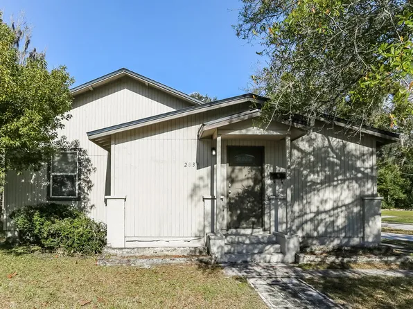 2839 Spring Park Rd, Jacksonville, FL 32207