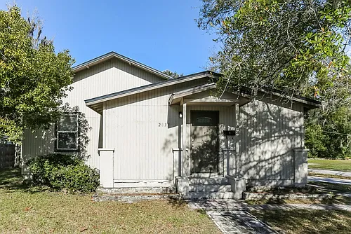 2839 Spring Park Rd Photo 1