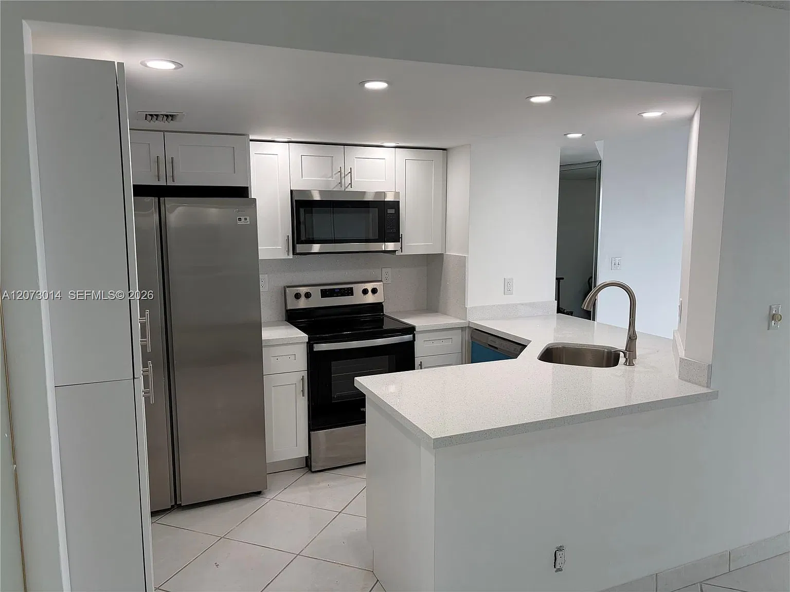 2 bed, 1190 sqft, $3,450 — Photo 3