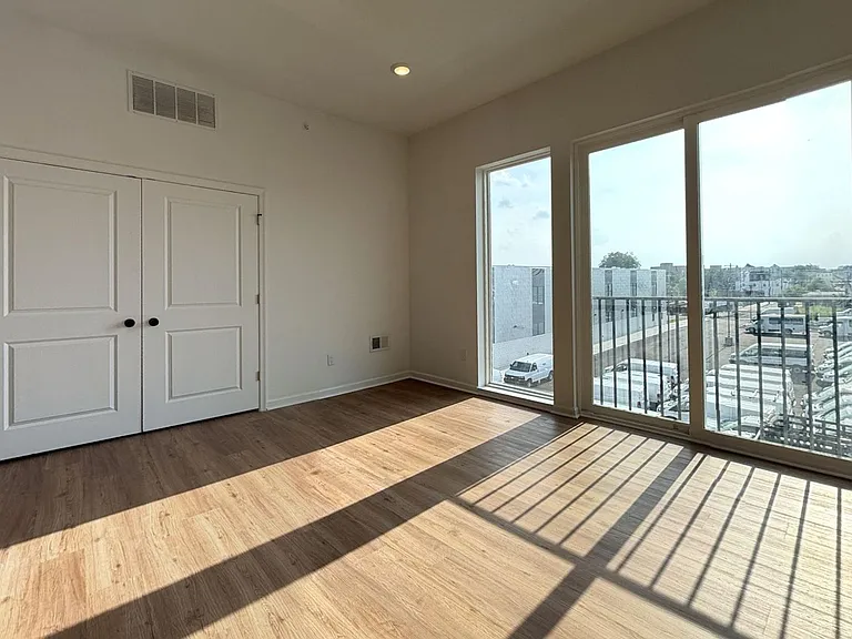 1630 North 20th Street — Photo 30