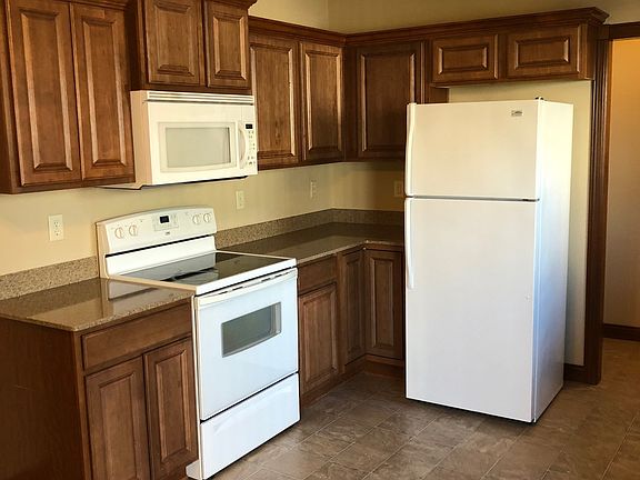 3rd image of 4514 N Wilderness Cir