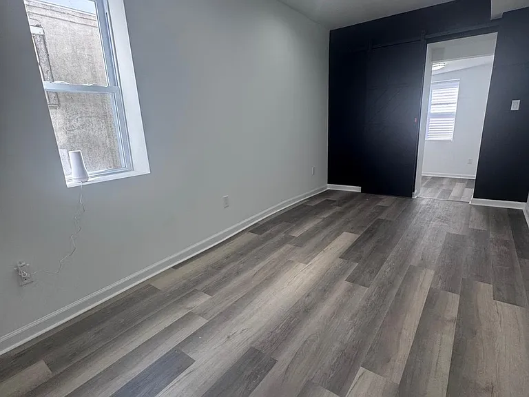 5012 W Stiles St #2 — Photo 2