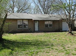 603 SW 3rd St, Wagoner, OK 74467