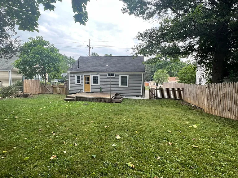3107 Elmwood Dr — Photo 15