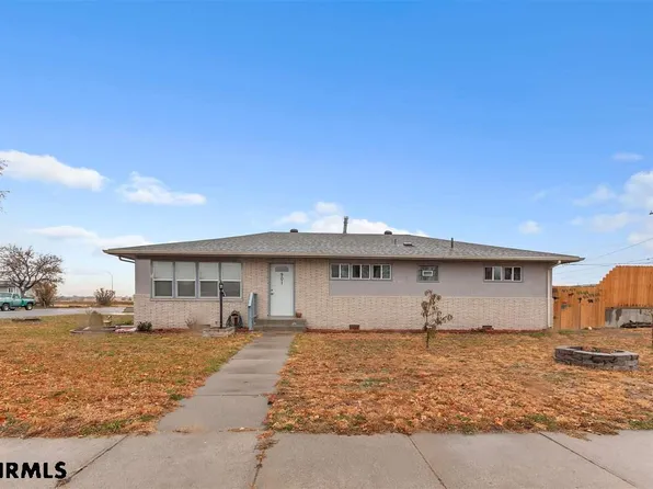 901 E 9th St, Minatare, NE 69356