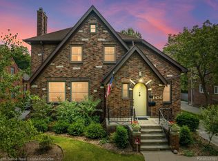 1430 Bishop Rd, Grosse Pointe Park, MI 48230