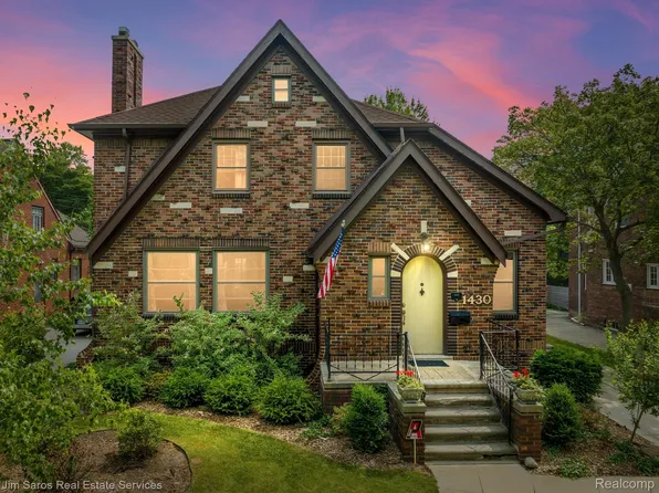 1430 Bishop Rd, Grosse Pointe Park, MI 48230