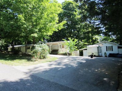 1025 Red Bud Rd, Byrdstown, TN, 38549