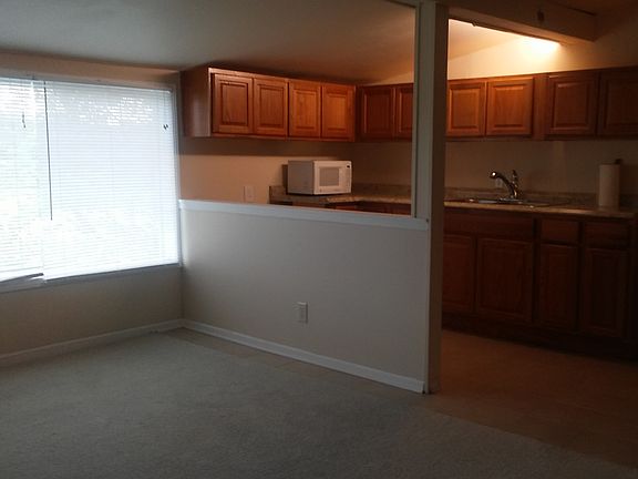 One bedroom apartment.
One bath