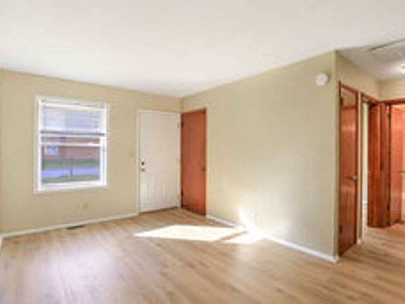 3rd image of 1319 S State St #1321