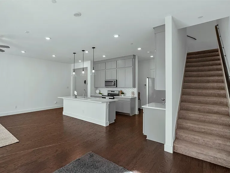 1059 Maverick Dr — Photo 16