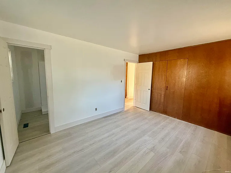 404 S Hickory Dr — Photo 16