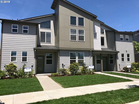 2nd image of 8029 SE Engelmann St #Lot90