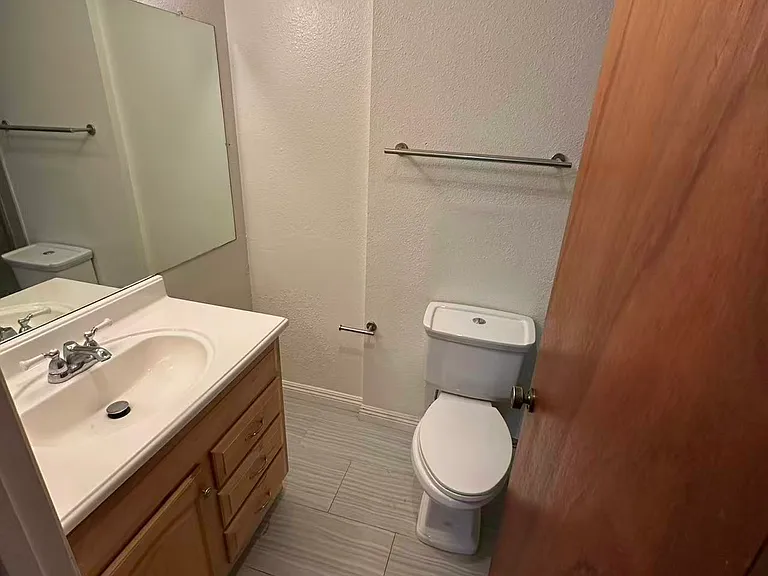8332 Regents Rd #1G — Photo 5