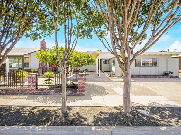 804 Bluefield Ln, Hayward, CA 94541