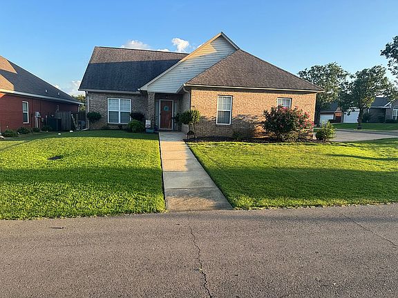 2nd image of 27 Rhoades Ln