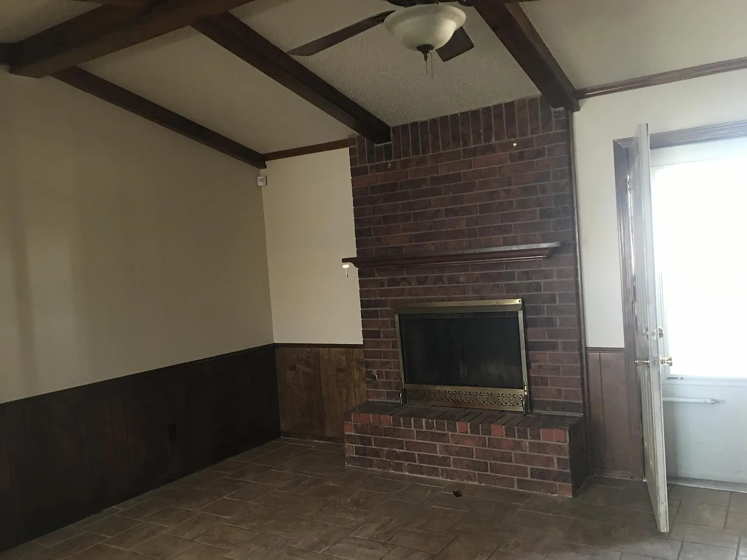 3 bed, 1351 sqft, $1,600 — Photo 3