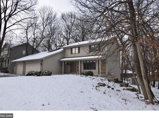 18756 Nature Ln, Eden Prairie, MN 55346