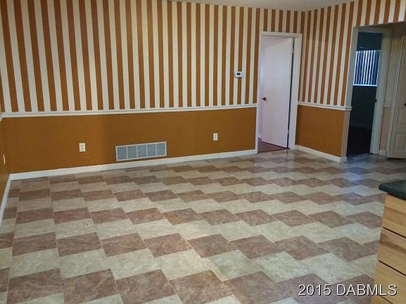 5th image of 601 Moonpenny Cir