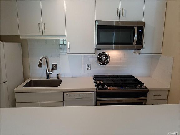 3rd image of 151 Buffalo Ave APT 506