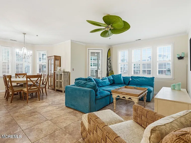 11 Cooper Ave #107 — Photo 4
