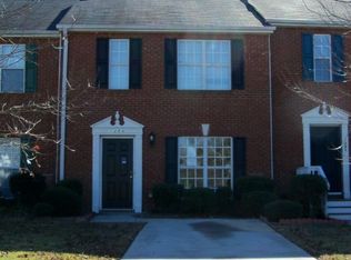 1384 Hollenbeck Ln, Riverdale, GA 30296