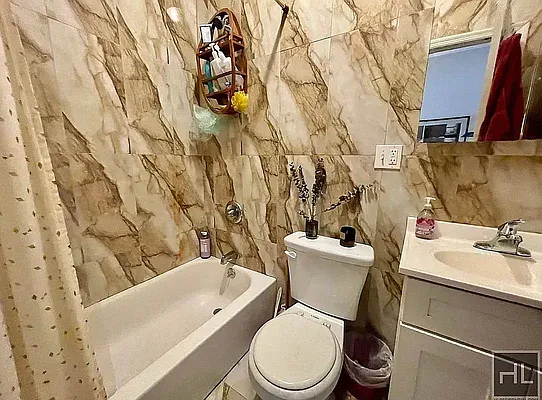 Rented by Brooklyn Group | media 8