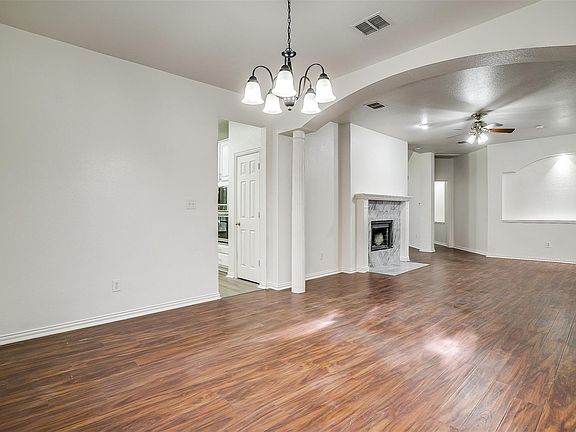 4th image of 1413 Blue Gill Ln