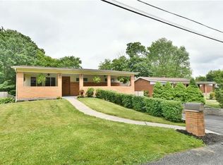 267 Burch Dr, Coraopolis, PA 15108
