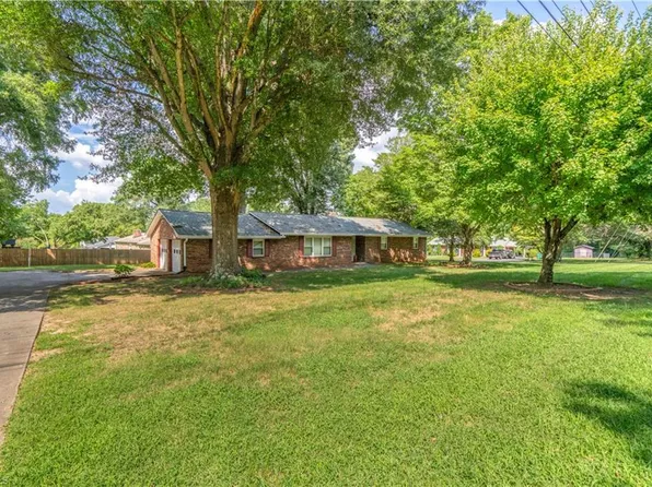 825 Reynolds Rd, Lewisville, NC 27023