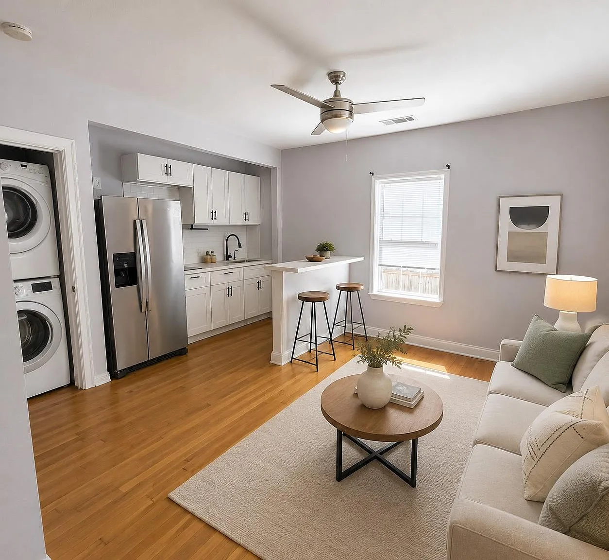 2 bed, 1.0 bath, 1510 sqft, $1,400 — Photo 1
