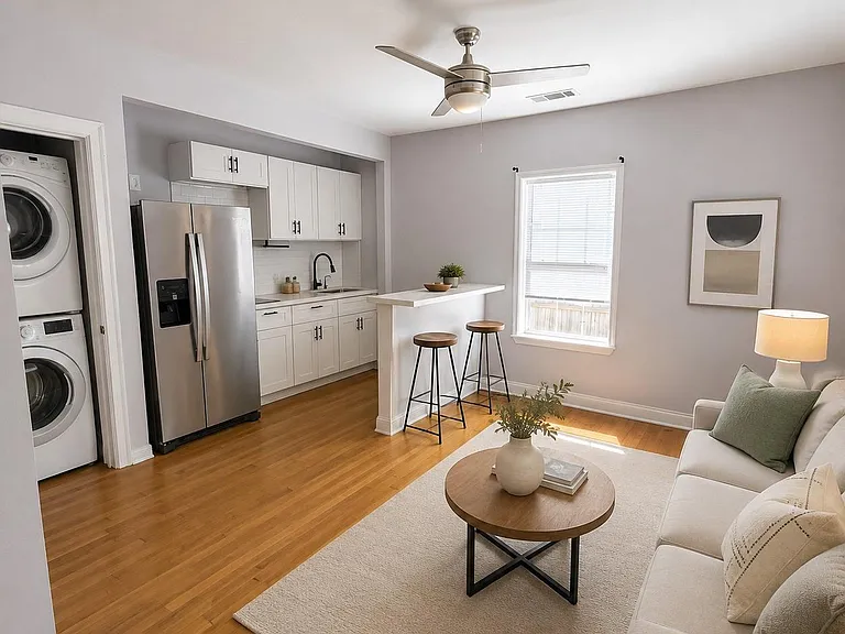 3015 Cleburne St #A — Photo 1