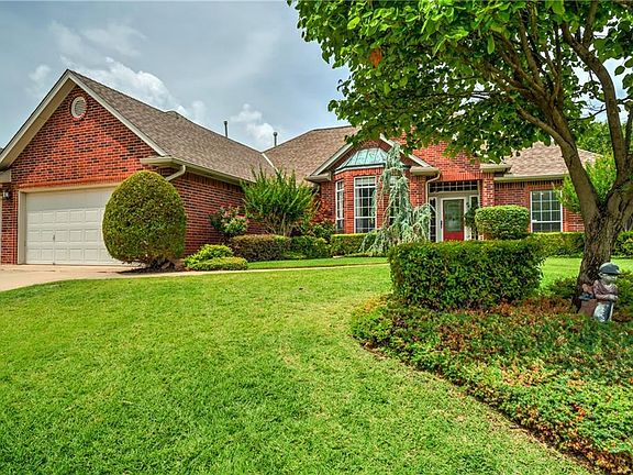 2nd image of 18013 San Mateo Ct