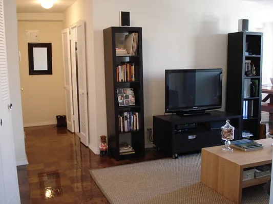 Rented by The Maverik Group LLC | media 27