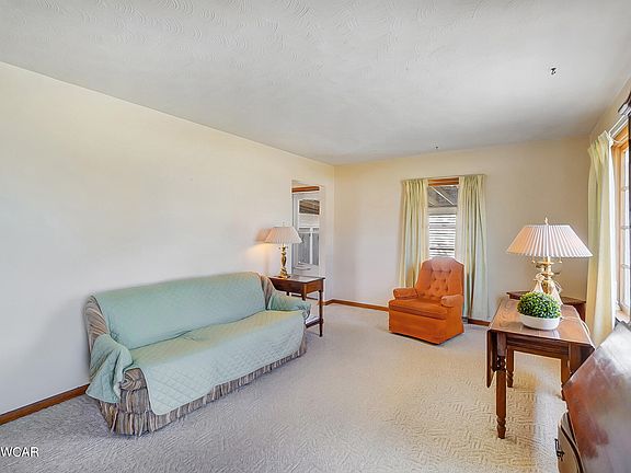 4th image of 1905 Wales Ave